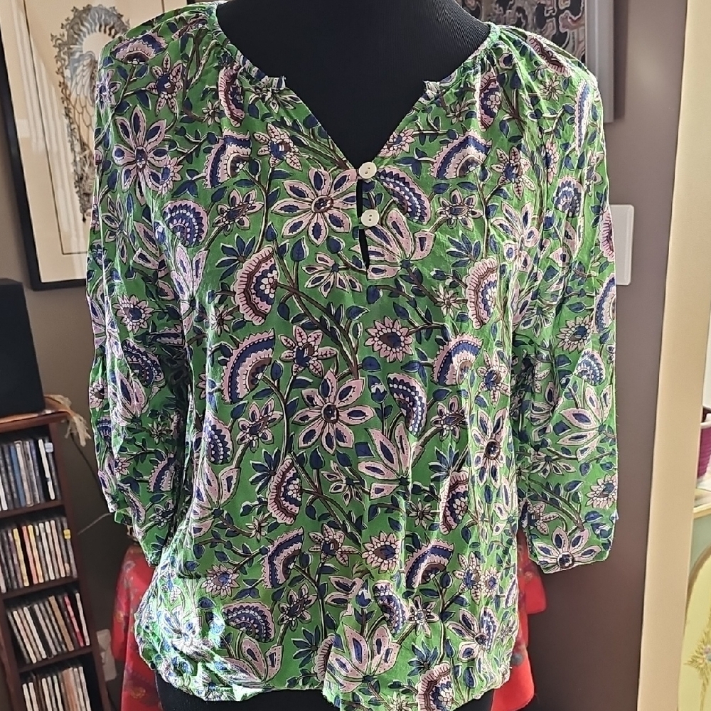 Elegant Floral Green Blouse